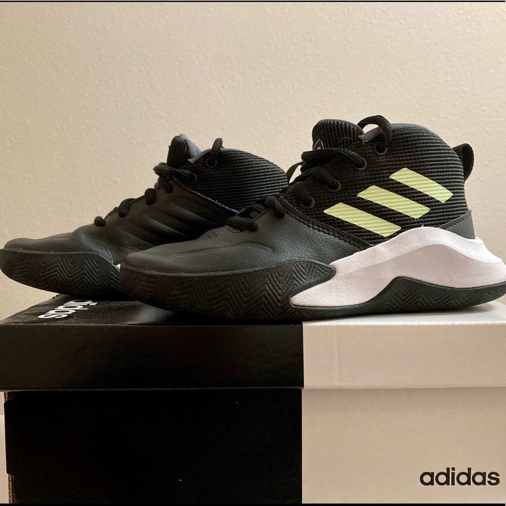 Boys Adidas Basketball Shoes